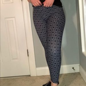 Navy patterned leggings